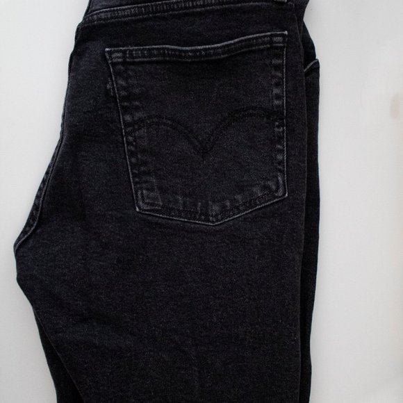 Levi's Wedgie Fit High Rise Skinny Raw Hem Jeans - Picture 7 of 8